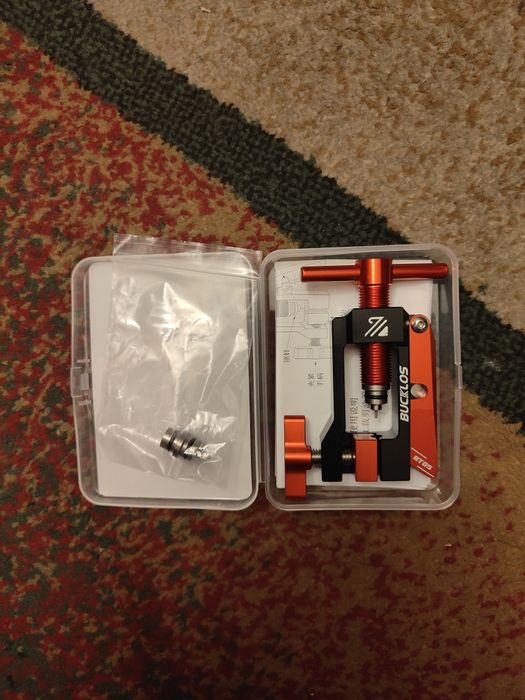 Інструмент для обрізання й опресування гідроліній гальм Shimano і тп.