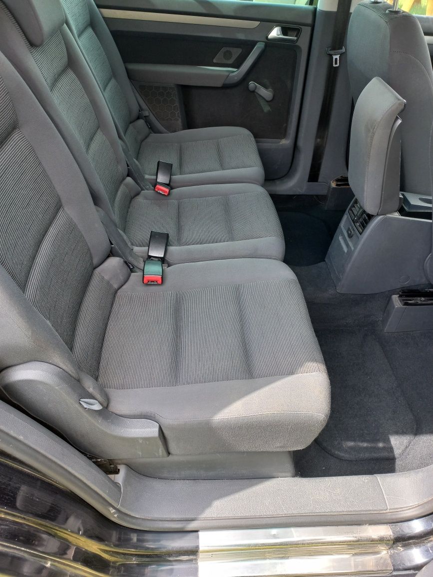 VW Touran 2007  1.9 TDI 105 KM