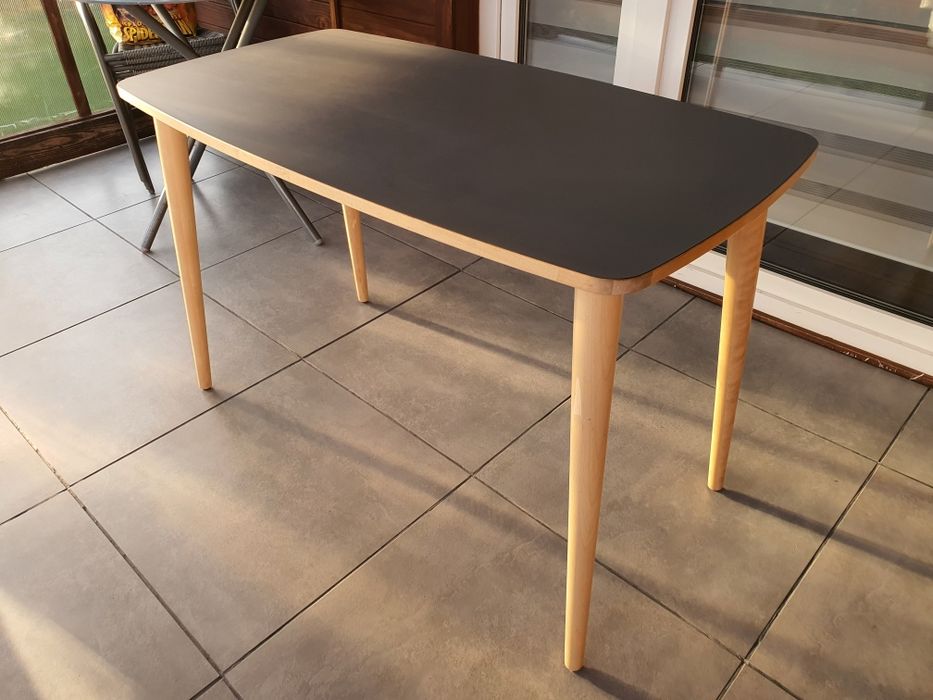 Stół kawowy* kuchenny* w bdb stanie  Ładny