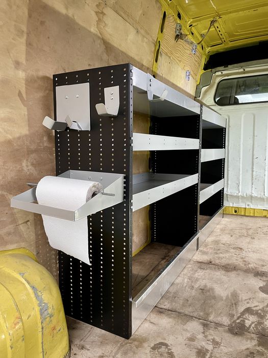 Zabudowa do busa - metalowy regał warsztatowy mocna konstrukcja.