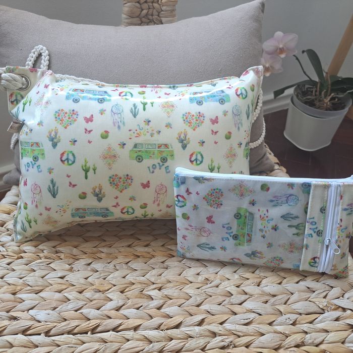 Almofadas de praia novas diversas