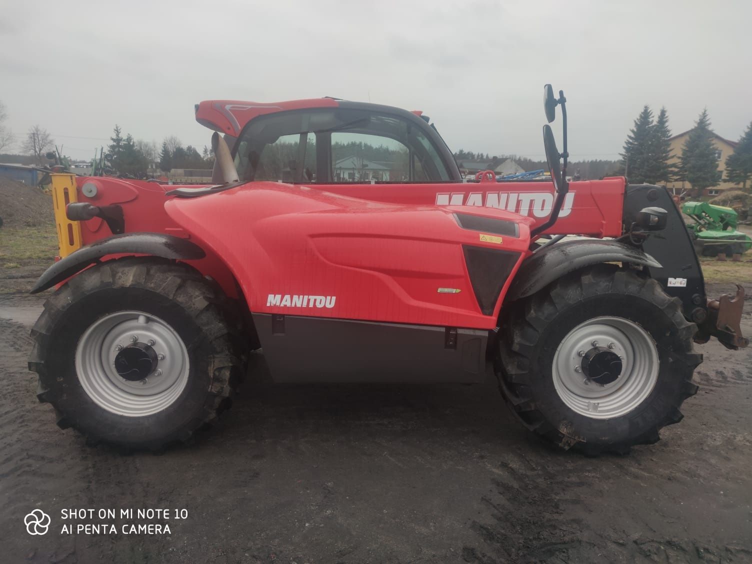 Manitou 840-137  14r.  z Krokodylem /8 m /4 tony / Manitou 940 9m