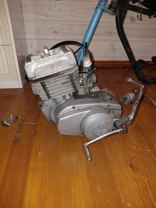 Продам двигун мінск 125 12в