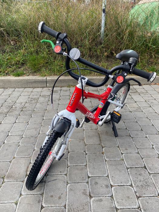 Rower Woom 3 czerwony błotniki, stopka.