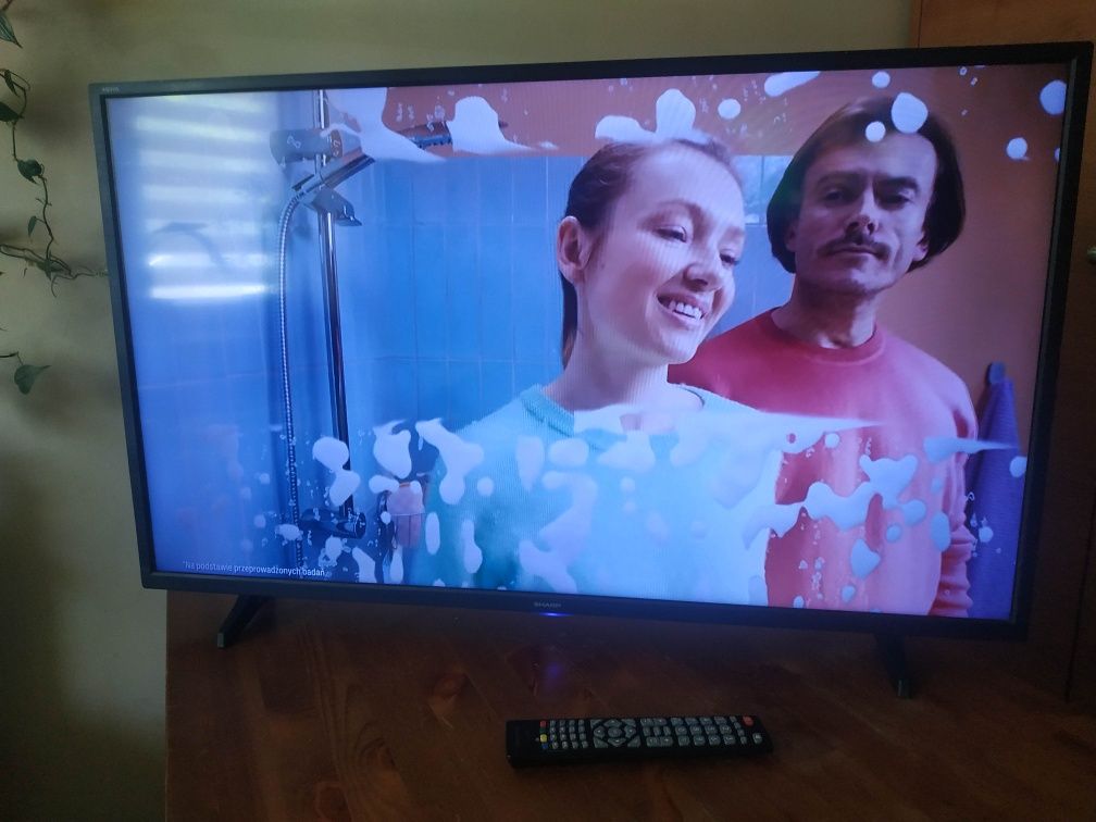 TV 40" Sharp + Smart TV dekoder WIFI YouTube Netflix  Dvbt2 Hevc
