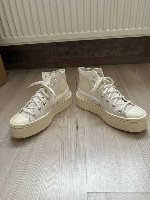 Damskie białe trampki Converse