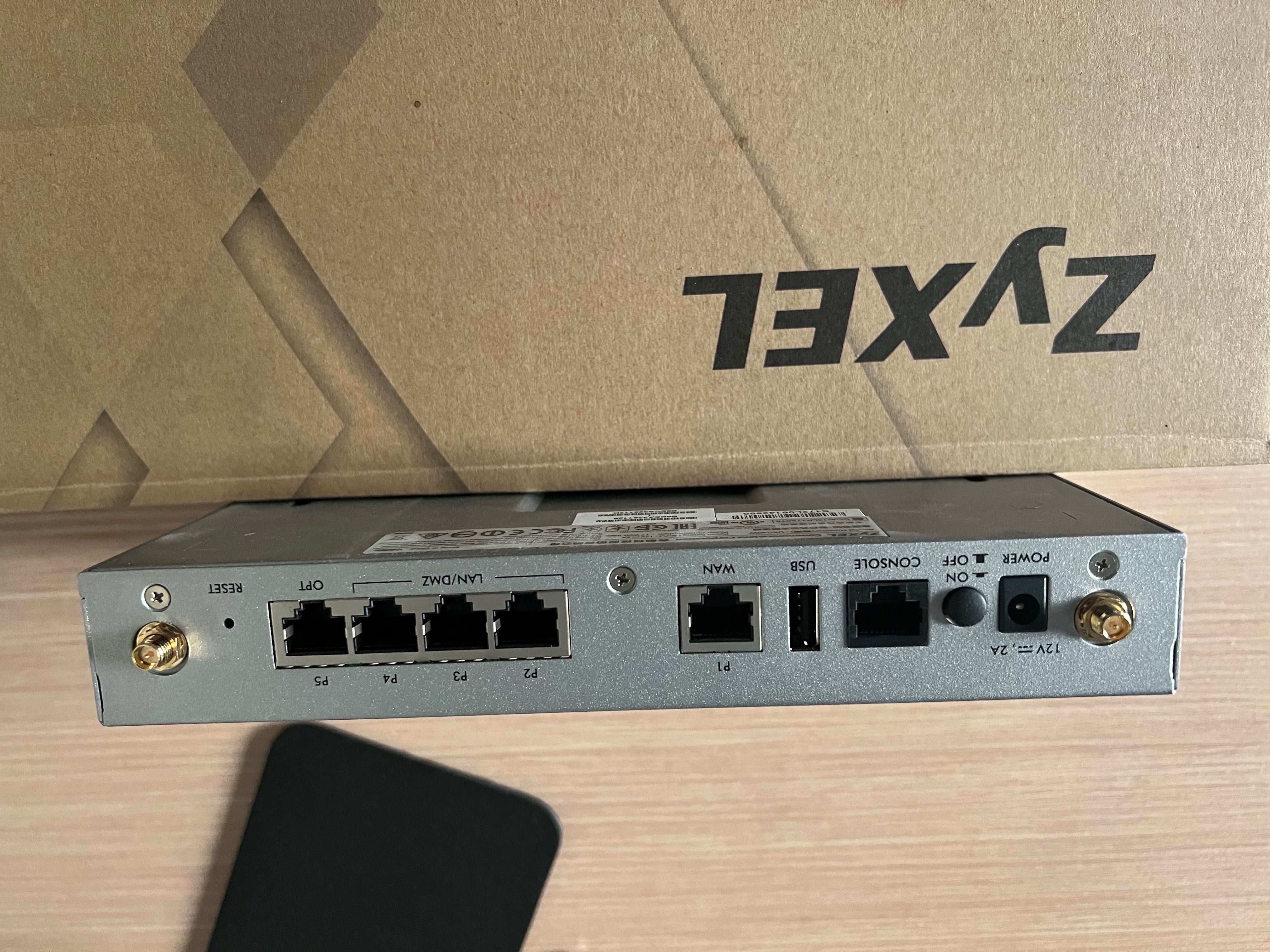 Router Zyxel USG 40W Unified Security Gateway