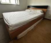 Cama Colchao Comoda 2 Mesinhas