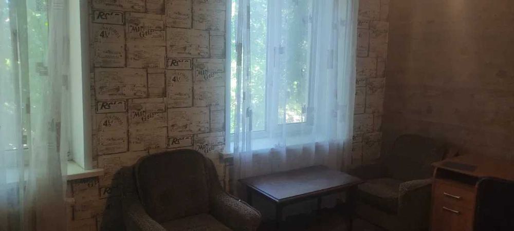 Сдается 2-комнатная квартира в р-не 8-й школы