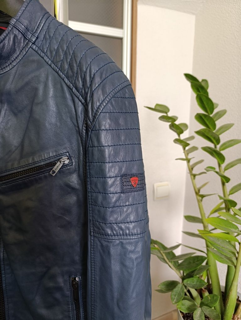 Мужская кожаная куртка косуха strellson anvers leather jacket