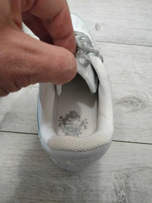 1 but prawy nowy Nike nr 40, długość wkładki 26 cm unisex