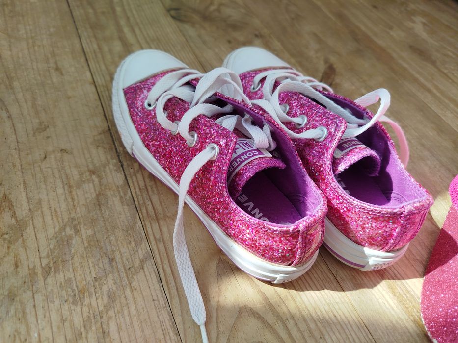 Кеди, кросівки, макасіни