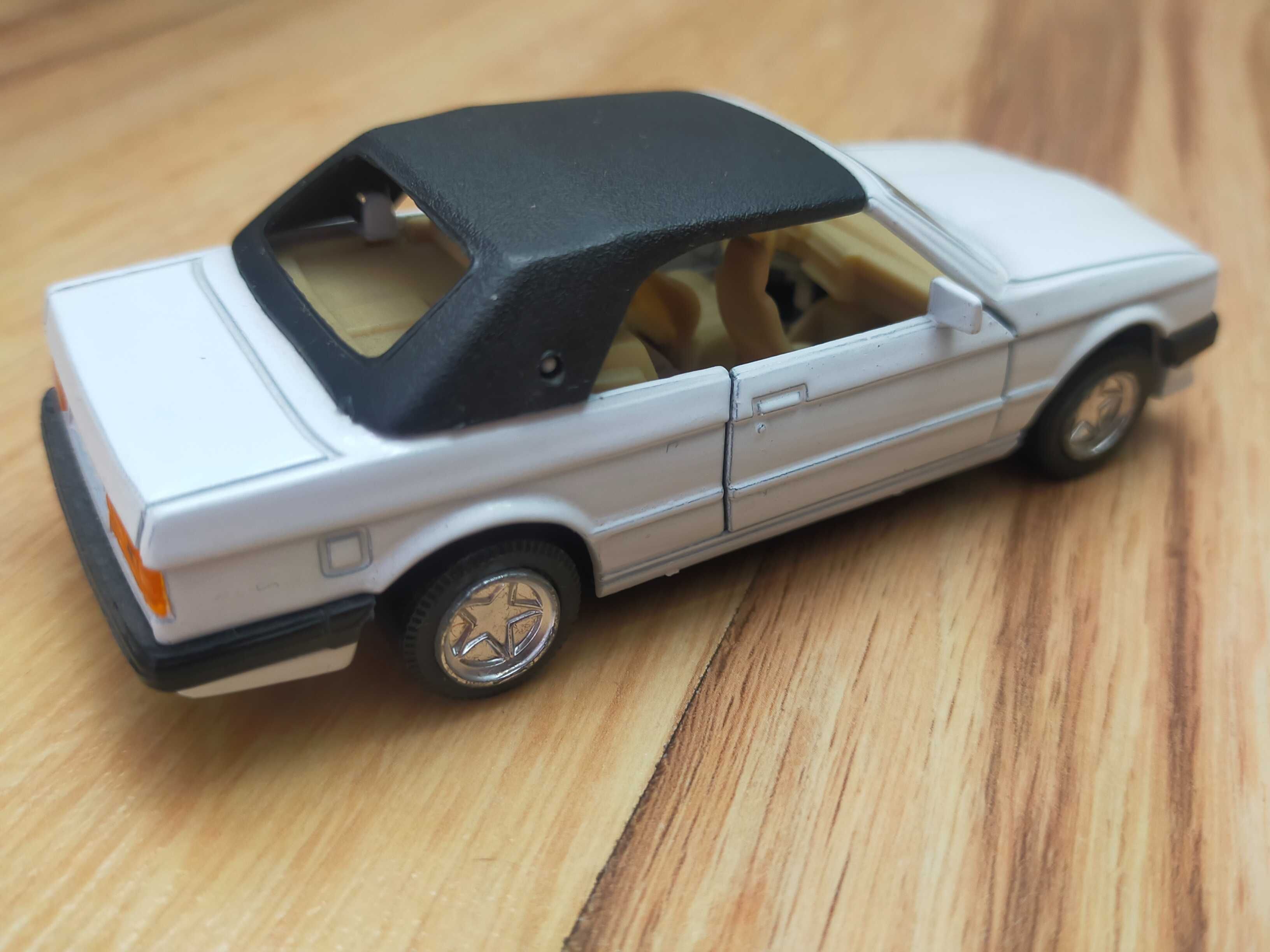 BMW E30 325i cabrio model metalowy