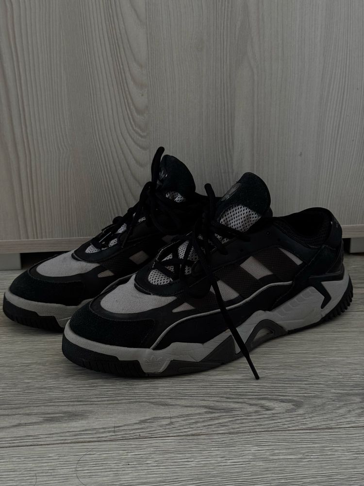 Кросівки Adidas