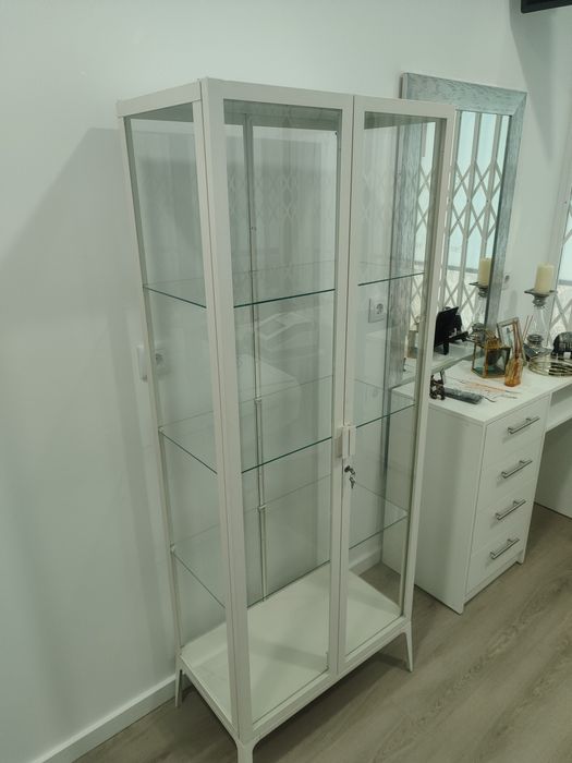 Vitrine de vidro/ Exposição