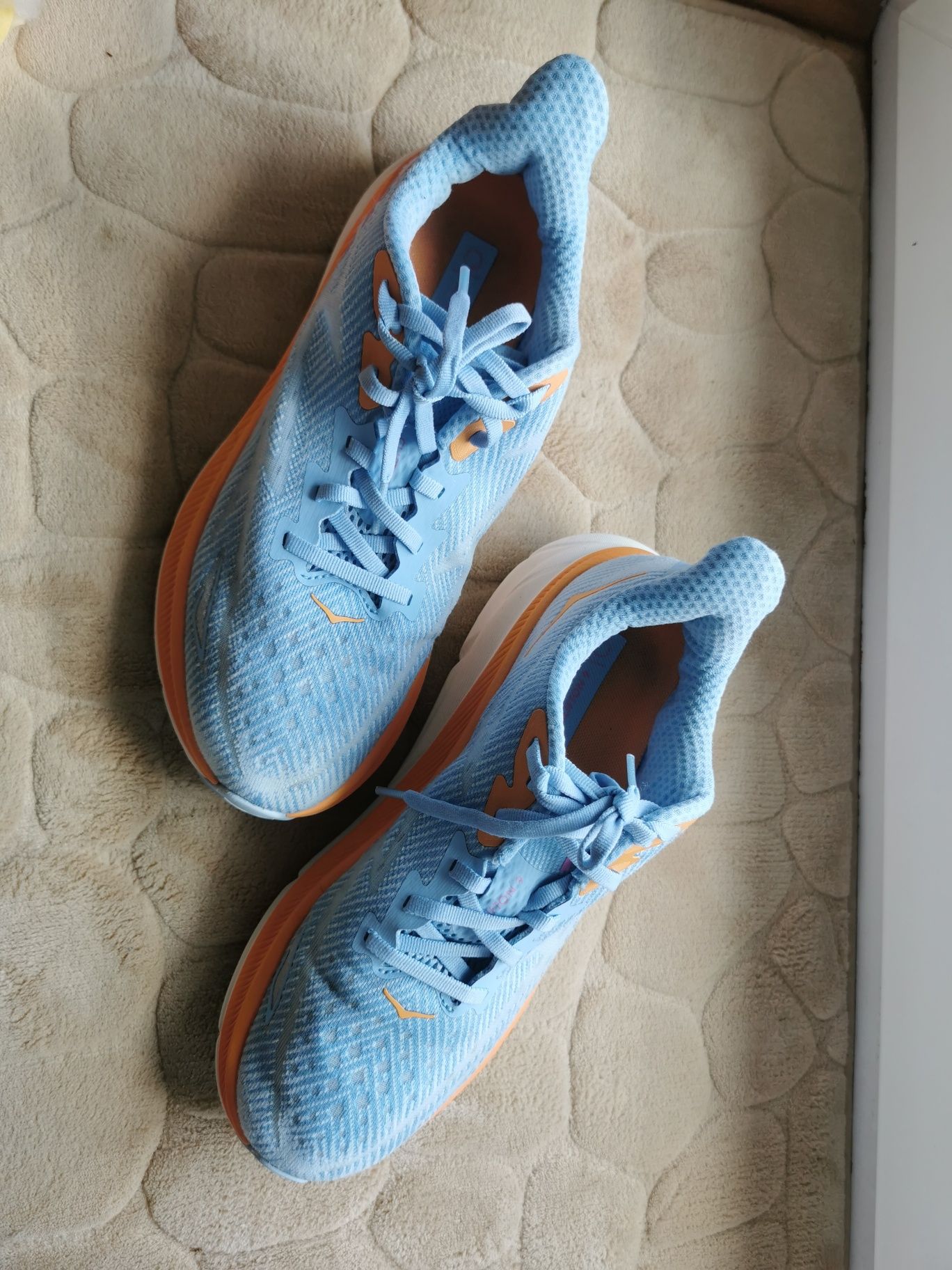 Buty biegowe Hoka Clifton 9 r. 40 i2/3