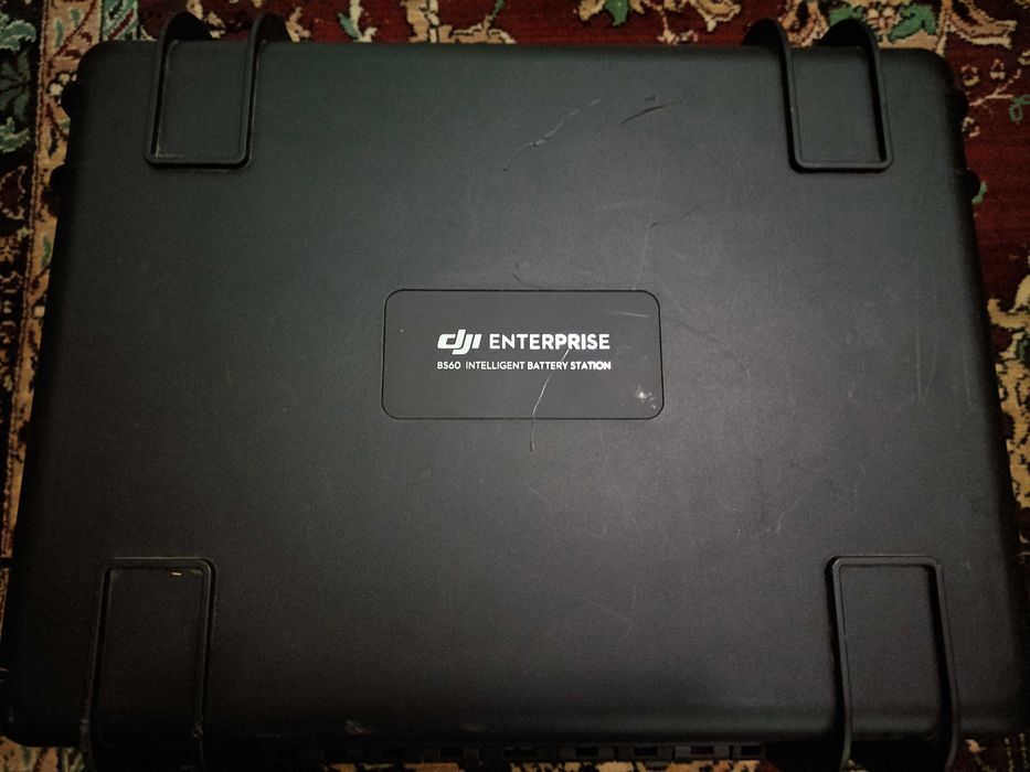 Станция зарядки ; батарея (4 шт) пульт всё для Dji Matrice 300RTK.