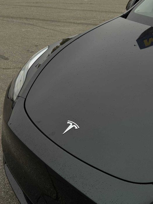 Tesla model Y Perfomance dual motor long Range AWD 82 kwH