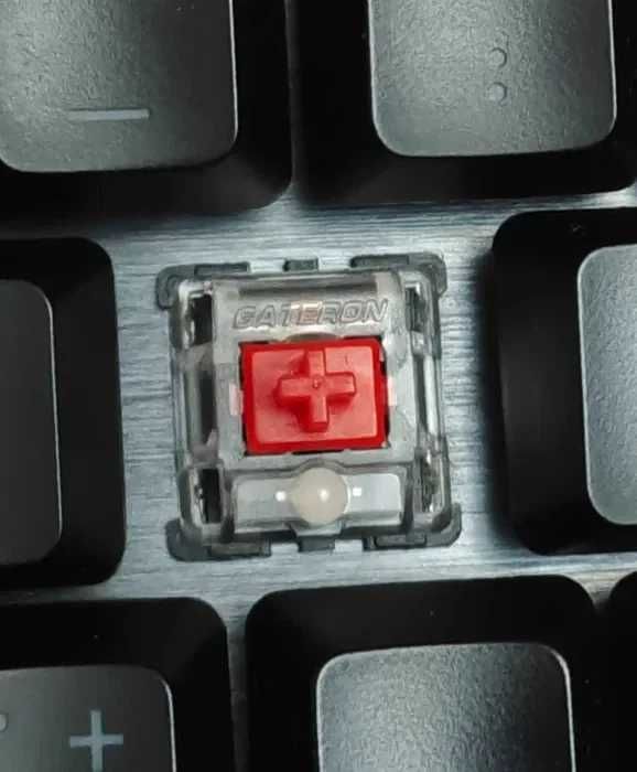 Teclado Mecânico Cooler Master CK550 Gateron Red