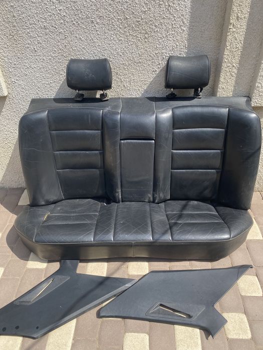 Продам  сиденья Мерседес 124