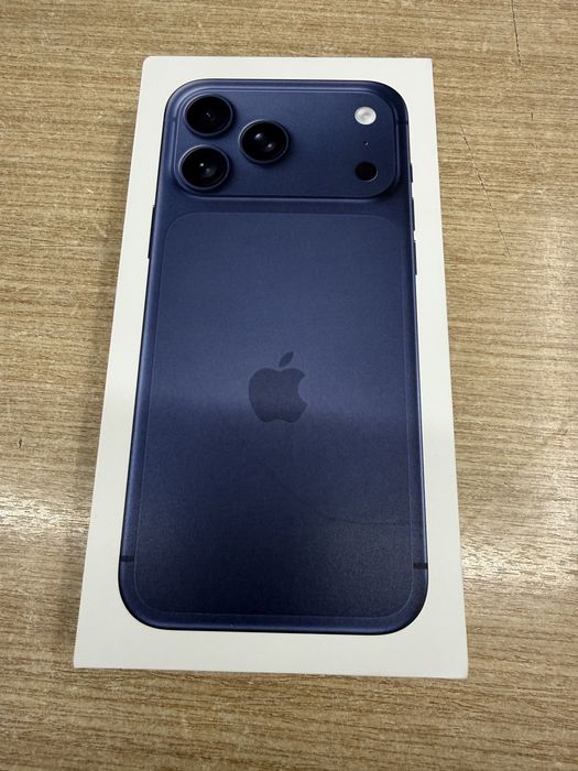 iPhone 17 Pro Max 256 Azul Escuro Novo Fatura