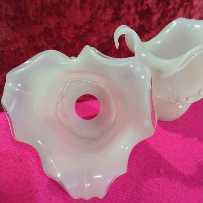 Два стеклянных плафона для люстры