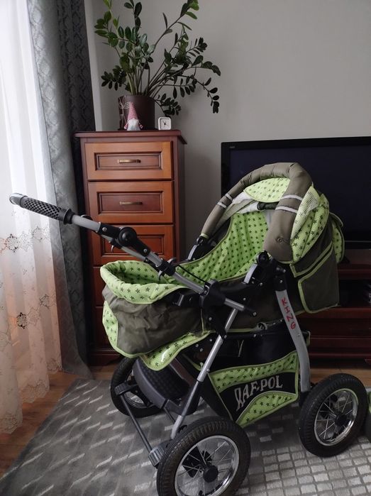 Wózek dziecięcy.