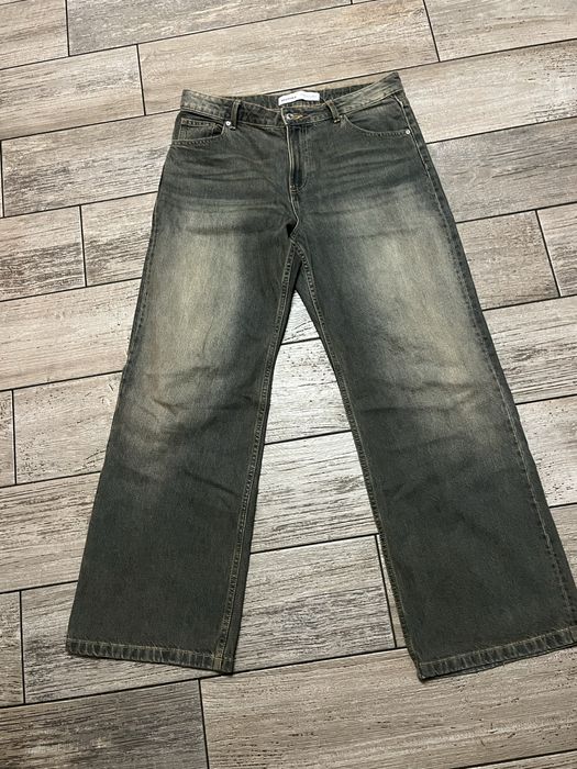 Джинси Bershka..