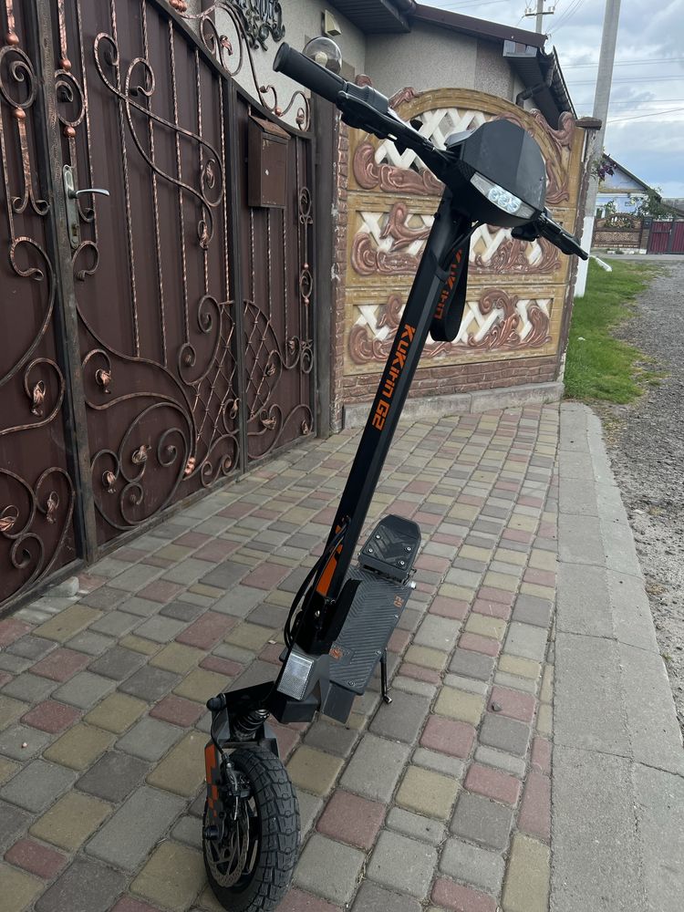 Продам електросамокат