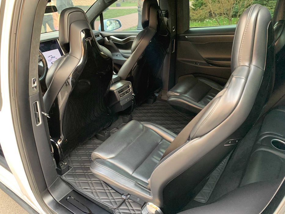 продам Tesla MODEL X 90D целая!