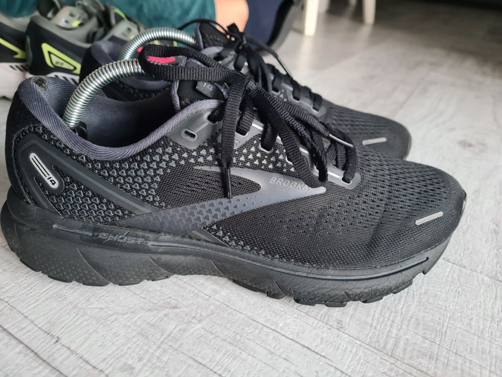Brooks  ghost 14
