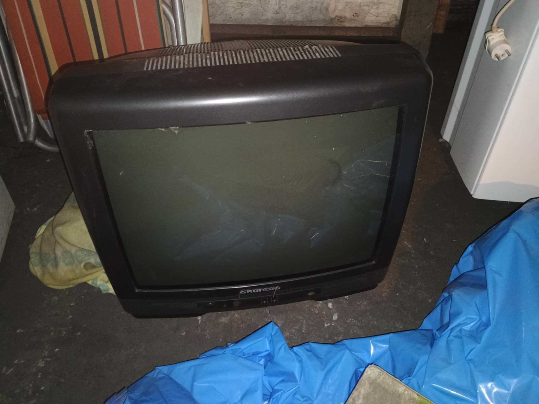 oddam za darmo stary telewizor kineskopowy