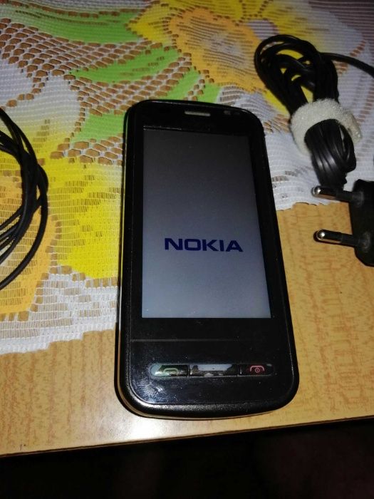 ***Nokia C6-00***