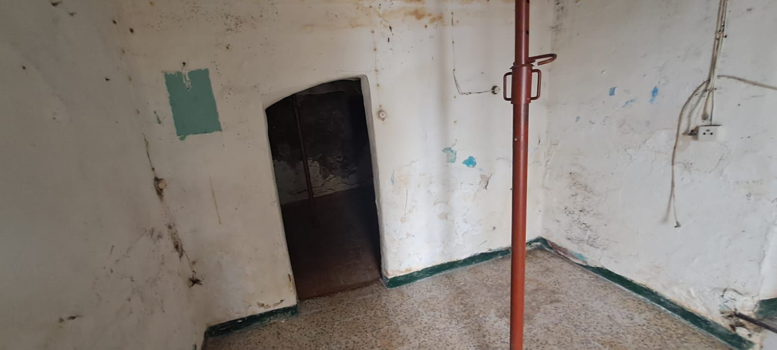Prédio urbano a venda T2+t1