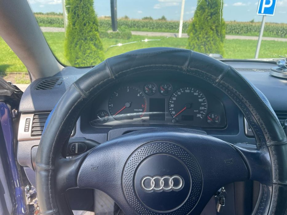 Продам Ауді а6с5 2.5 1999 торг присутнійр