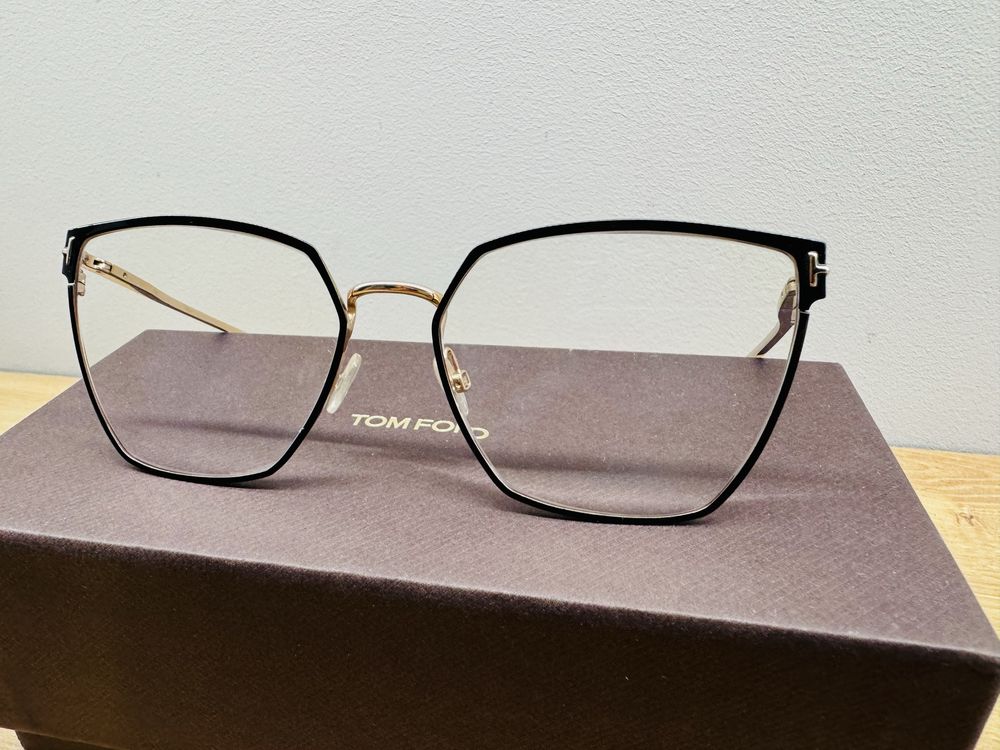 okulary, oprawki korekcyjne Tom Ford TF 5574-B 001