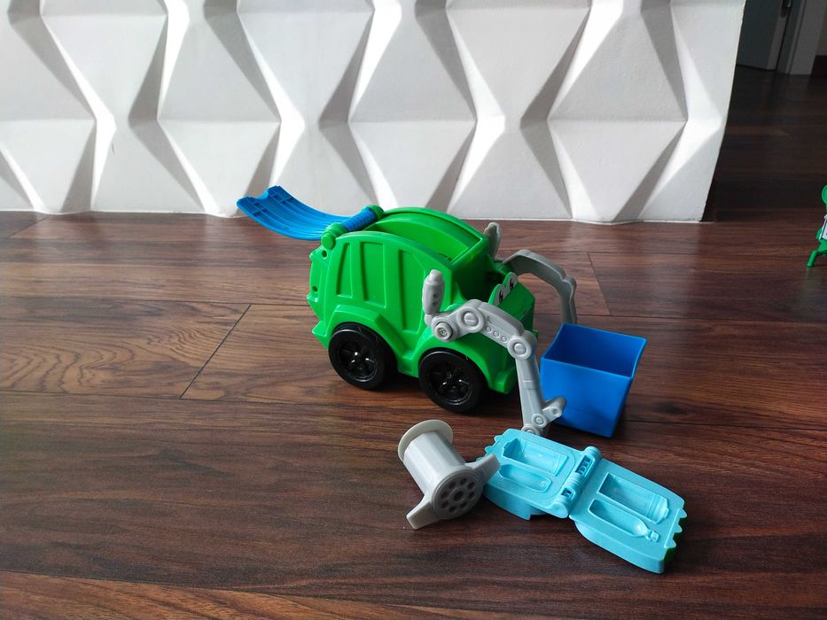 Play doh śmieciarka na ciastolinę