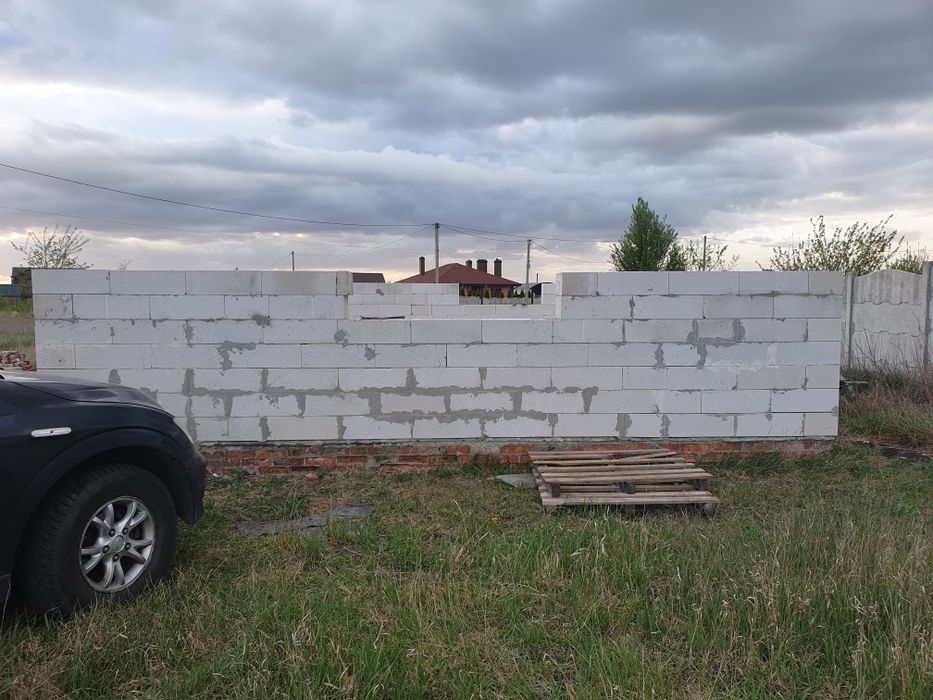 Участок с недостроем Бобровка