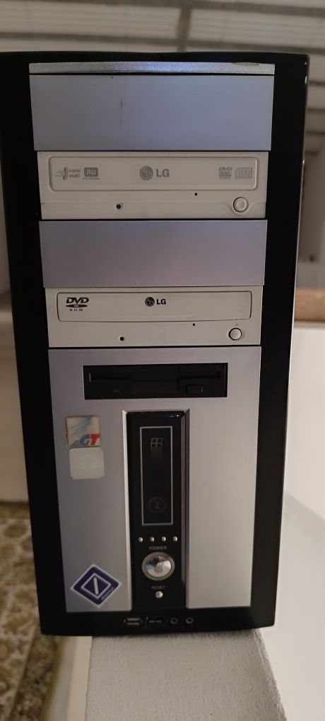 Caixa Desktop ASUS