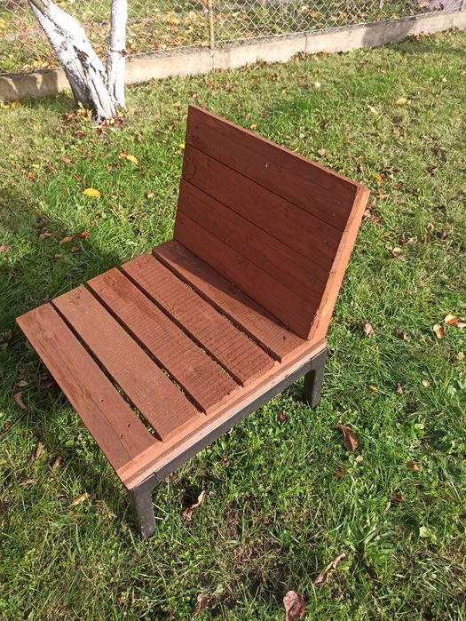 Fotel ogrodowy z palet masywny na działkę ogród poduszka w komplecie