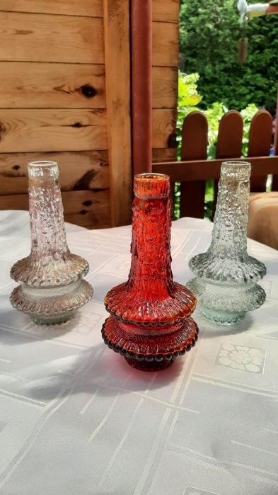 Unikatowe wazony UFO,proj.Timo Sarpaneva Iittalla.Szkło kadmowe-czerwo