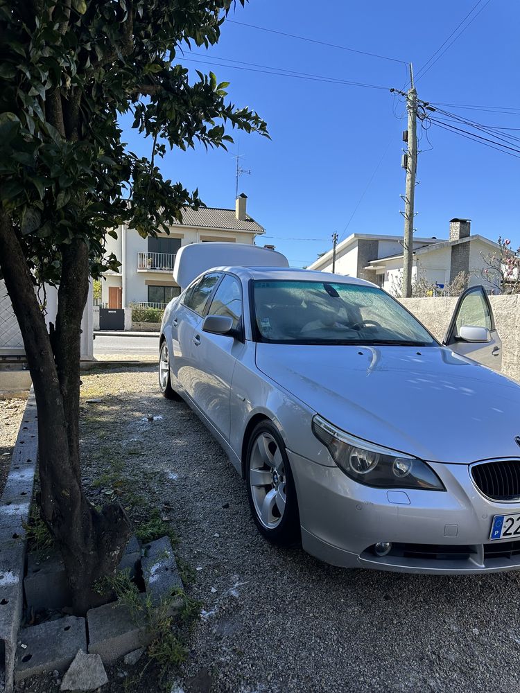 Carro BMW ano 2003