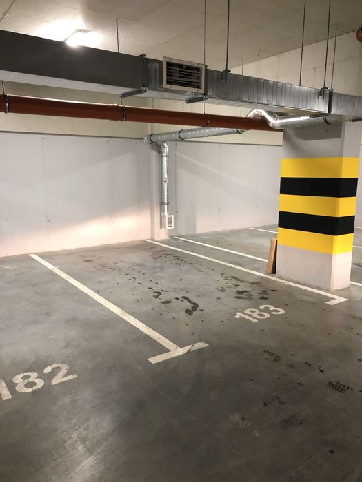 Miejsce parkingowe w garażu podziemnym ul.Braniborska 50 Wrocław
