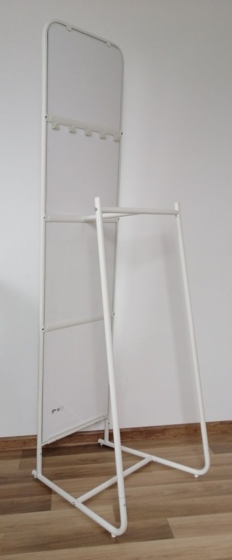 Lustro Ikea Knapper