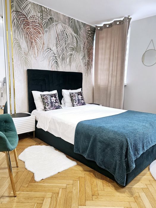 Apartament przy Złotych Tarasach  Doby Godziny Noclegi Warszawa