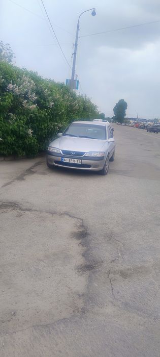 Опель Вектра б продам