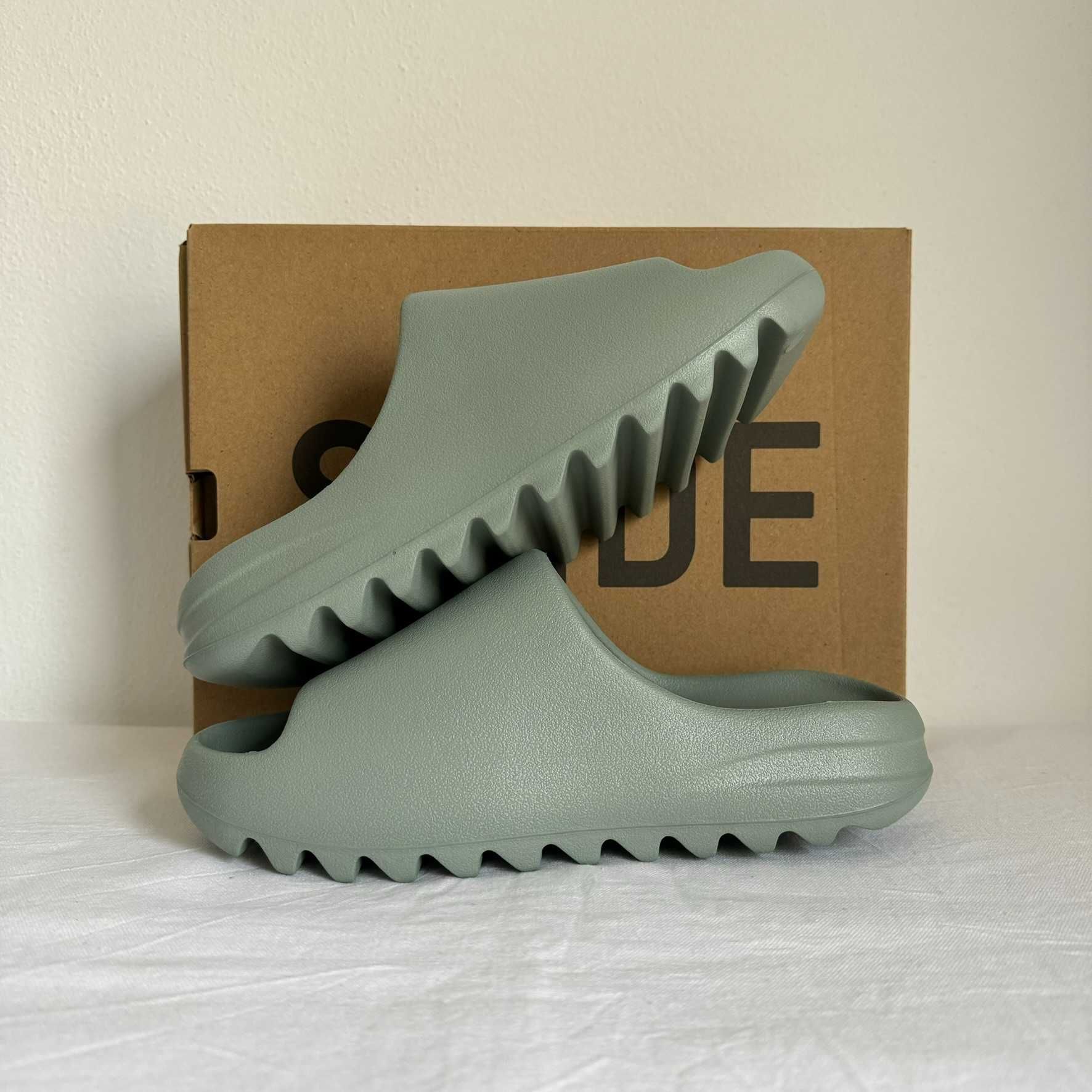 Yeezy Slide "Salt" - Tamanho 40