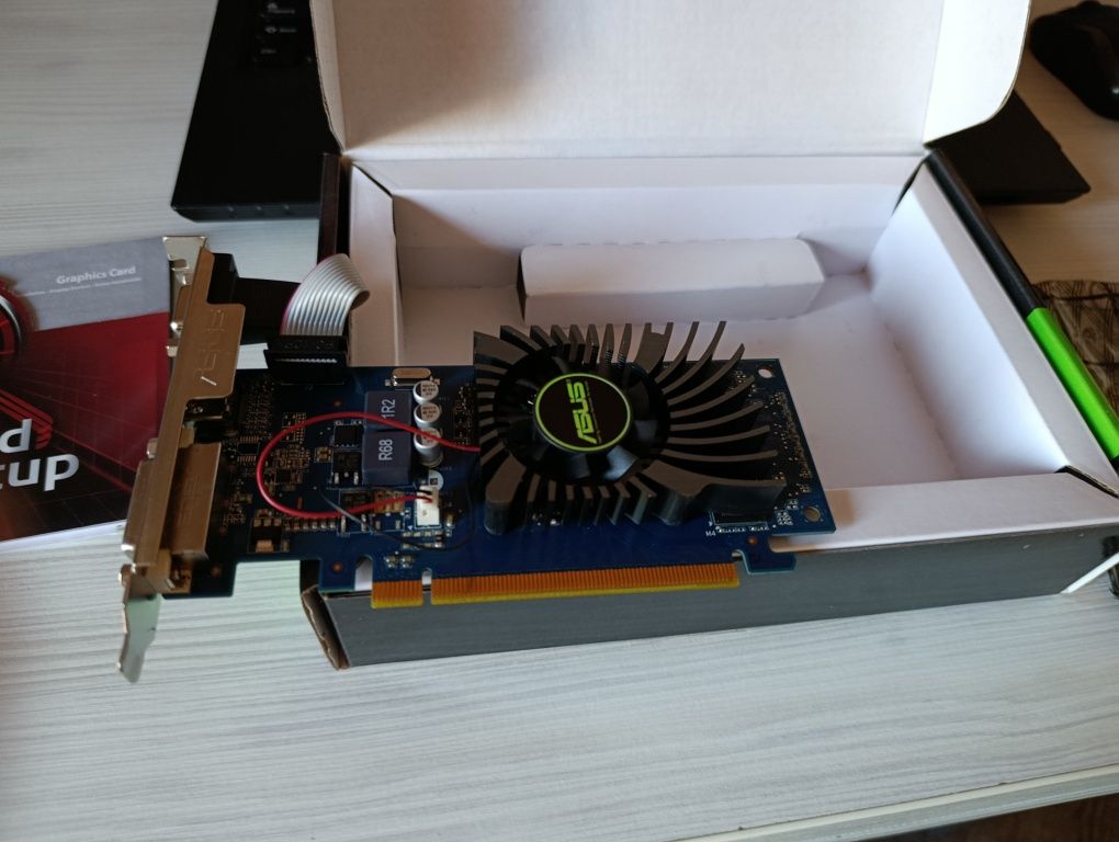Відеокарта Asus NV GeForce 210 1GB DDR3 64bit, НОВА!