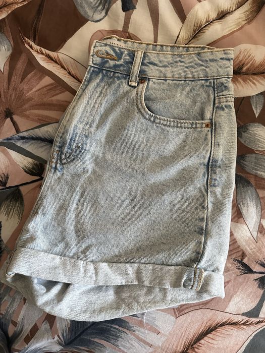 Calções Mom Jeans Primark