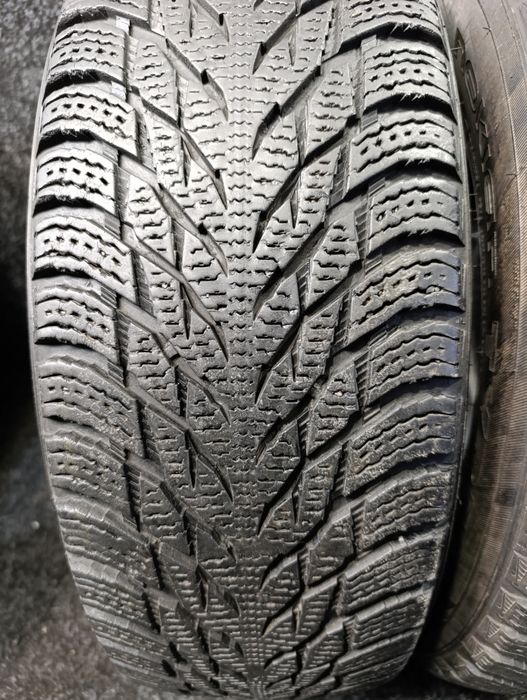 Шини 196/65R15 Nokian Hakkapeliitta R3